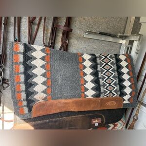 Weaver Flex Contoured Saddle Pad 32x34